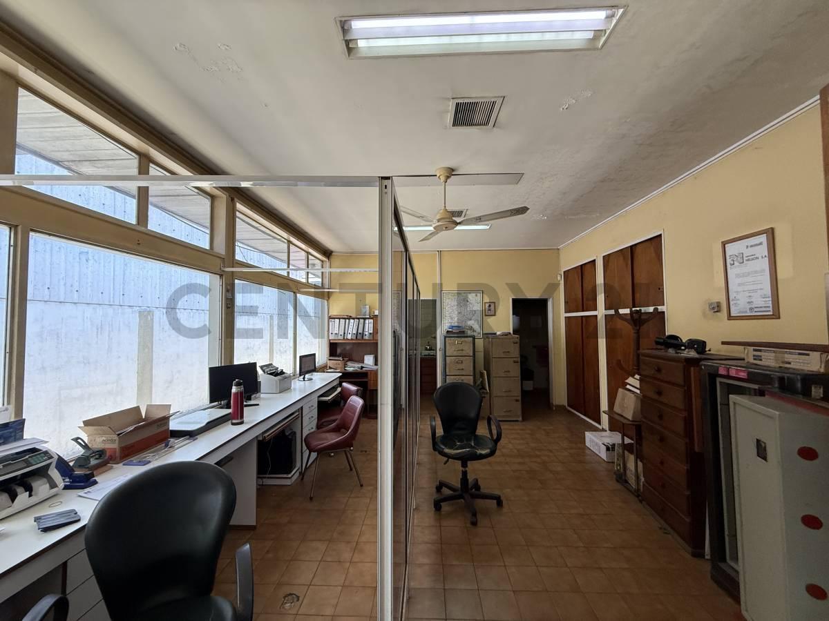 Foto de 120 e/ 524 y 525 | Galpon industrial En Venta, imagen 4