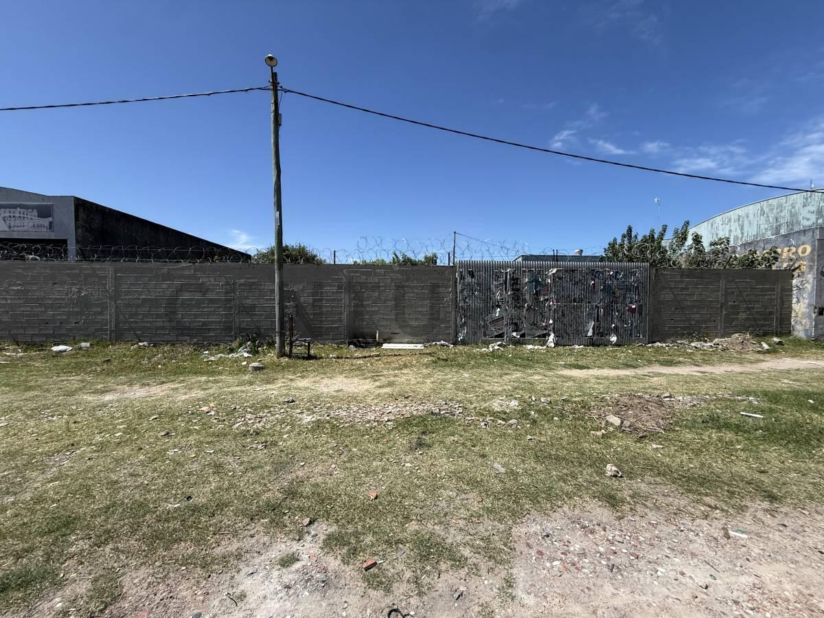 Foto de Terreno en Venta sobre calle 120, imagen 1