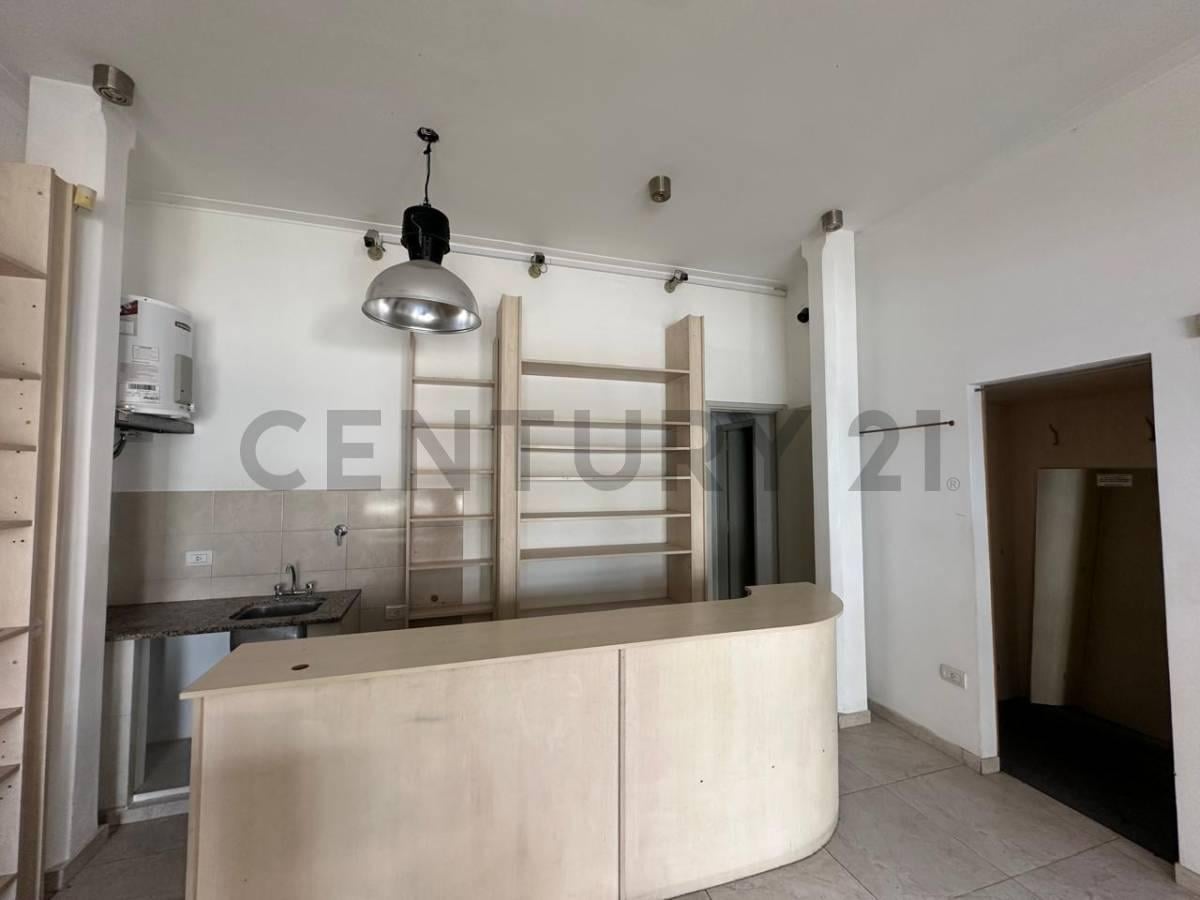 Foto de 18 ENTRE 35 Y 36 LOCAL EN ALQUILER, imagen 1