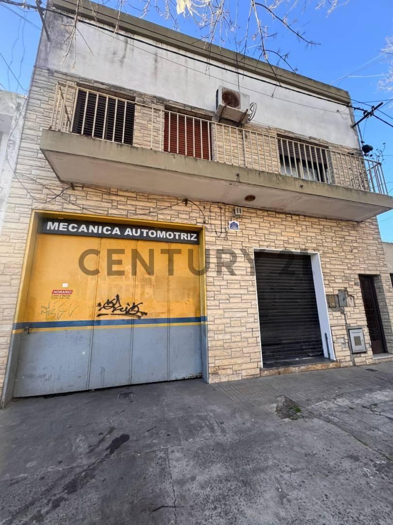 Foto de Lote en venta 33 entre 9 y 10 con taller mecanico+local+departamentos, imagen 1