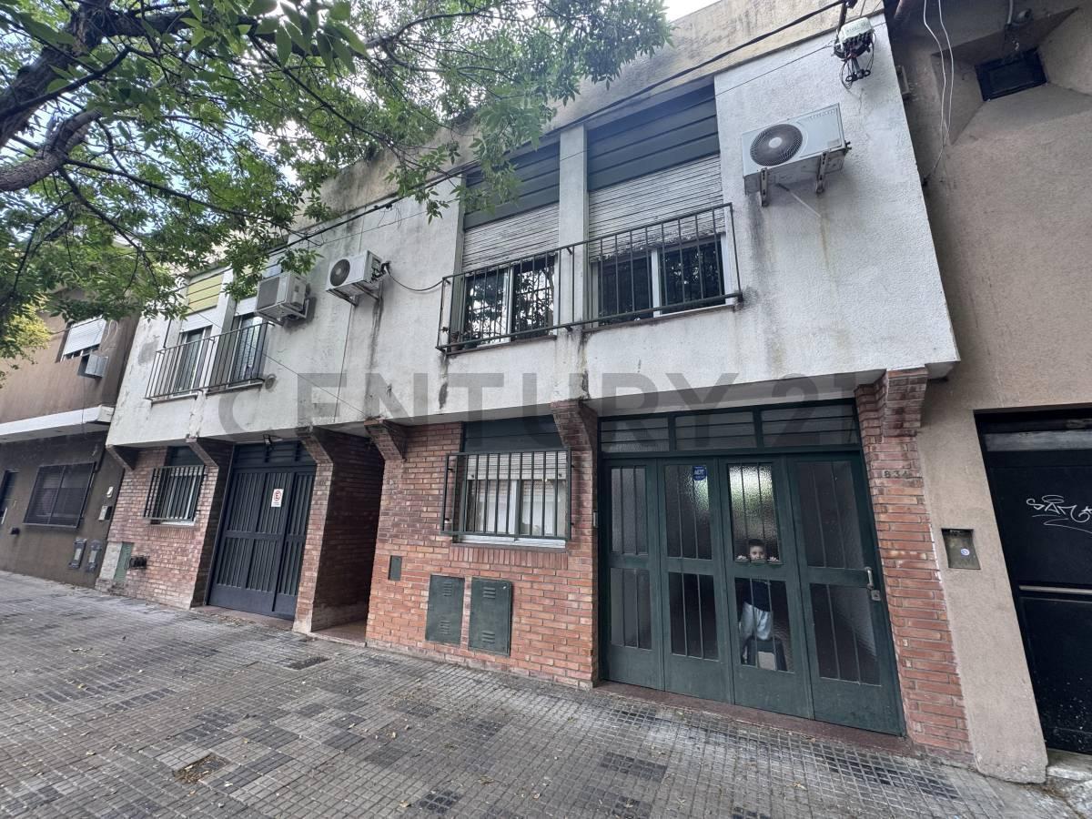 Foto de 37 entre 11 y 12 PH refaccionado de 3 dormitorios en VENTA LA PLATA, imagen 2