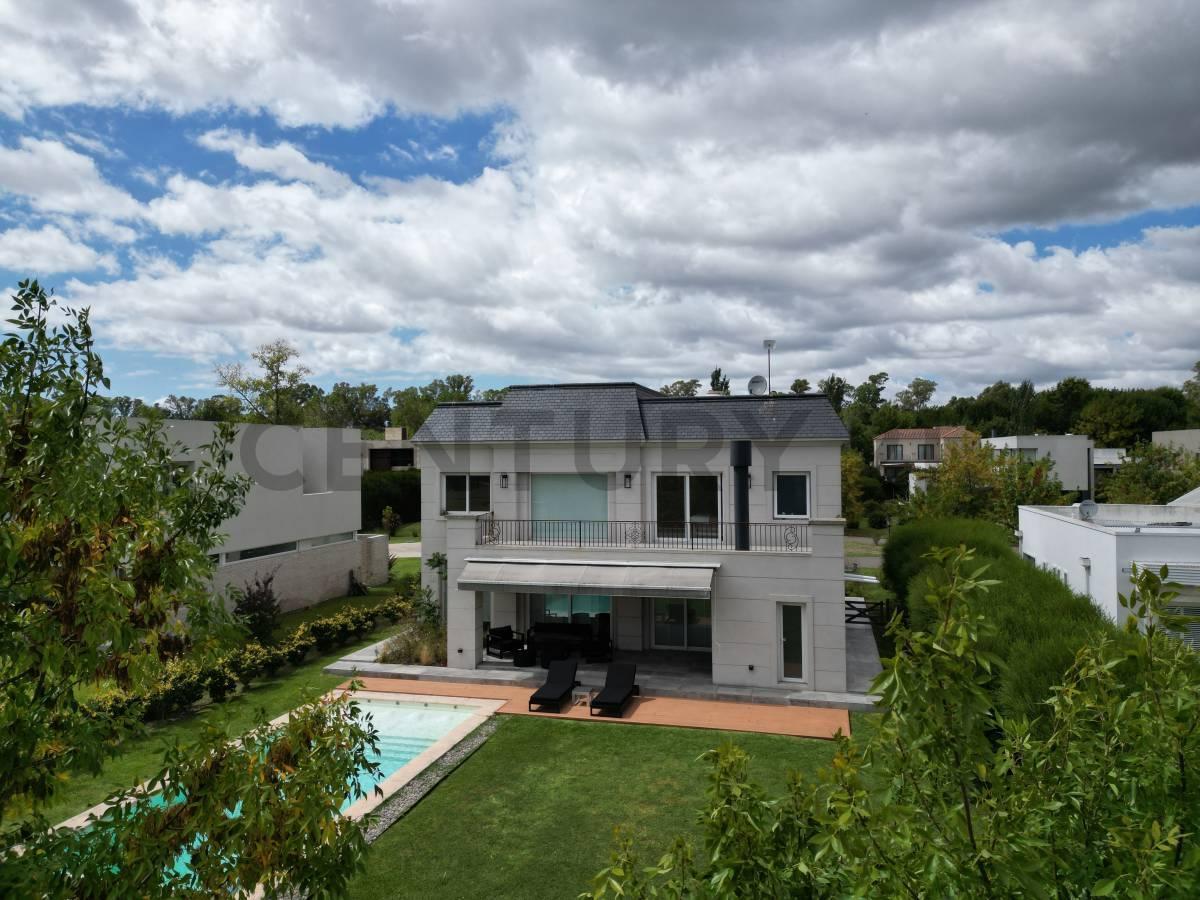 Foto de GRAND BELL- Casa de 3 dormitorios con Excelente fondo al Golf, imagen 5