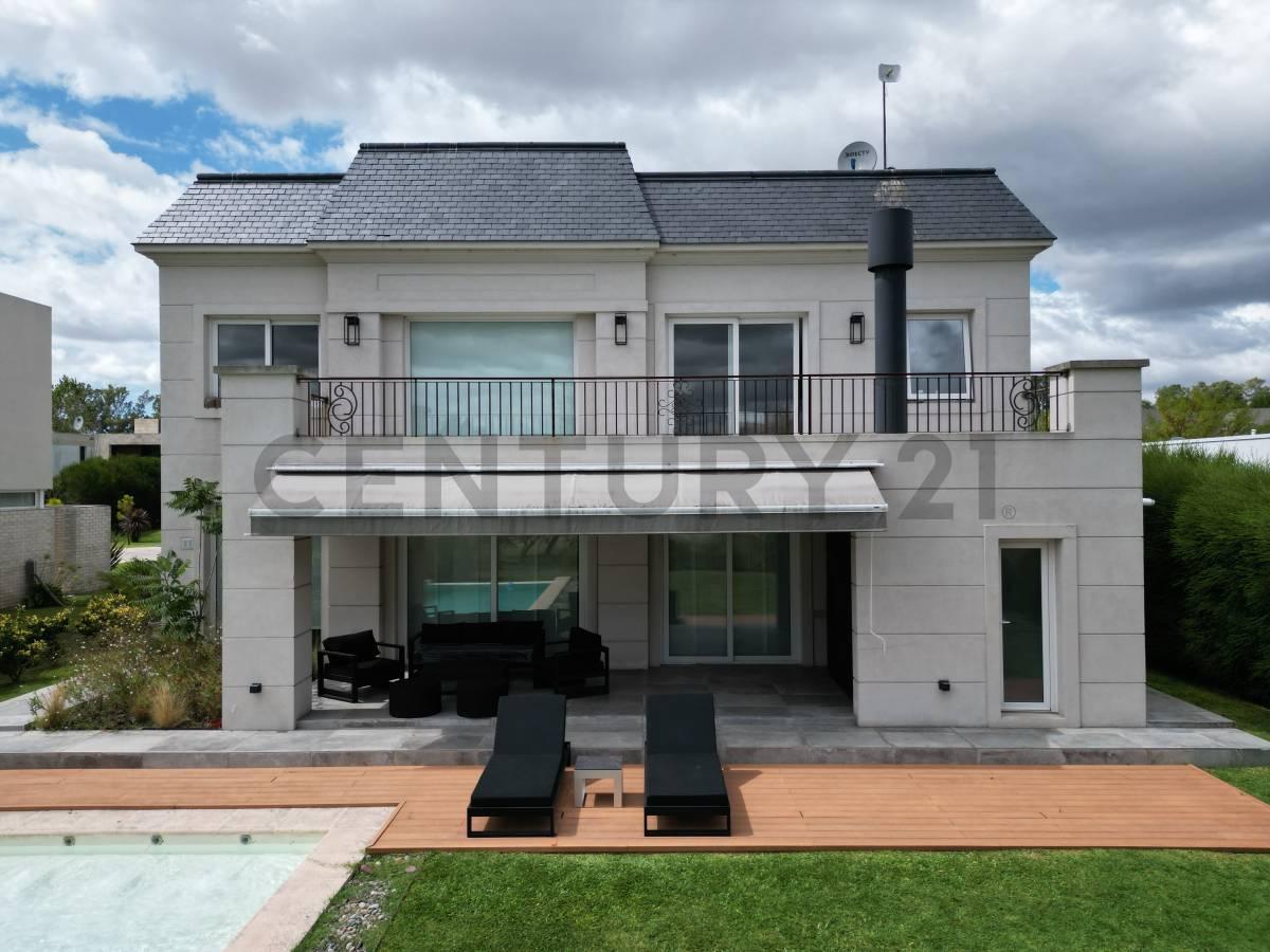 Foto de GRAND BELL- Casa de 3 dormitorios con Excelente fondo al Golf, imagen 1