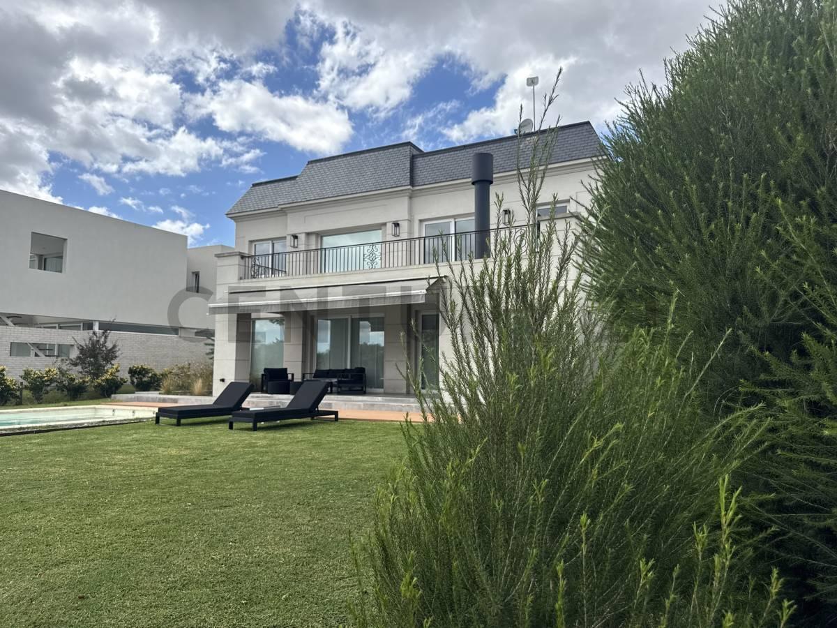 Foto de GRAND BELL- Casa de 3 dormitorios con Excelente fondo al Golf, imagen 4