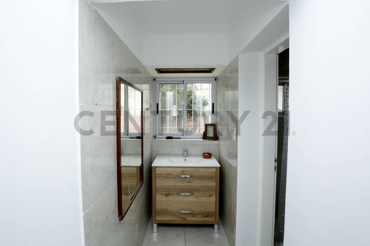 Foto de CASA EN VENTA EN LA PLATA DE 4 DORMITORIOS, imagen 4