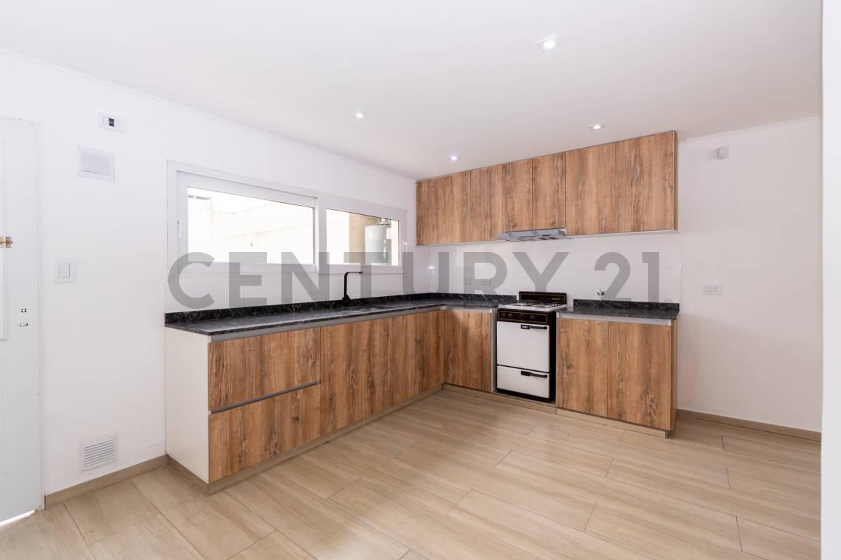 Foto de Casa en venta en La Plata tipo duplex a estrenar, imagen 2