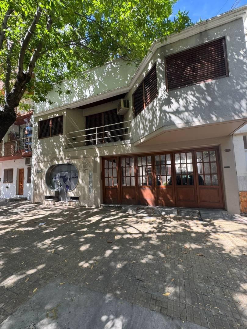 Foto de CASA EN VENTA EN BLOCK CON LOCAL EN PLENO CENTRO PLATENSE, imagen 5