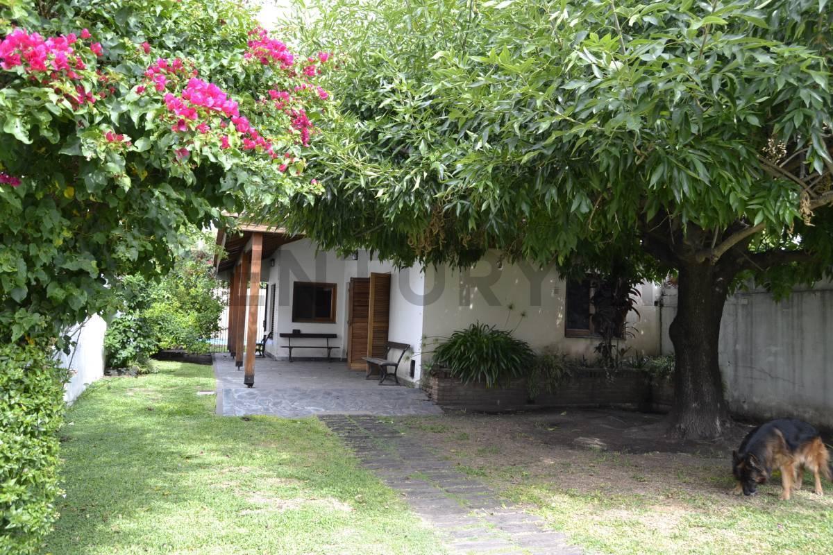 Foto de Calle 42 e/ 27 y 28 | Casa en Venta en La Loma 5 dormitorios, imagen 4