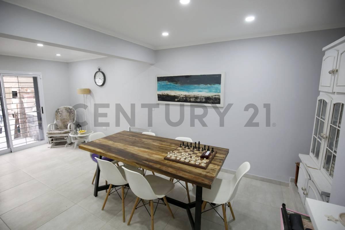 Foto de Casa en venta en City Bell de tres dormitorios, imagen 4