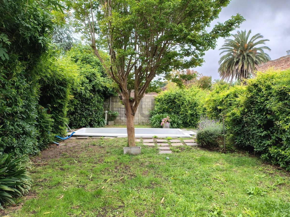 Foto de 115 e/ 37 y 38- Vendemos Casa - 4 dormitorios- con parque y piscina, imagen 4