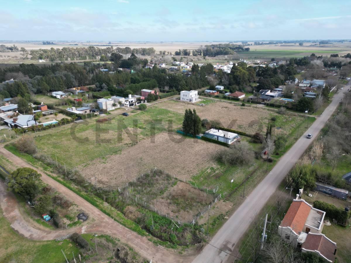 Foto de Terrenos en Venta - 30 E/ 698 Y 699, imagen 3