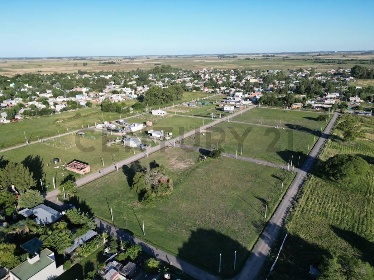 Foto de TERRENO EN PARQUE SICARDI A DOS CUADRAS DEL ASFALTO 14 BIS Y 661, imagen 1