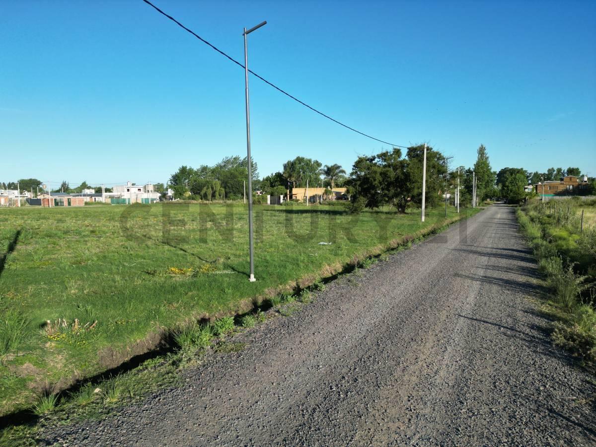 Foto de TERRENO EN PARQUE SICARDI A DOS CUADRAS DEL ASFALTO 14 BIS Y 661, imagen 4