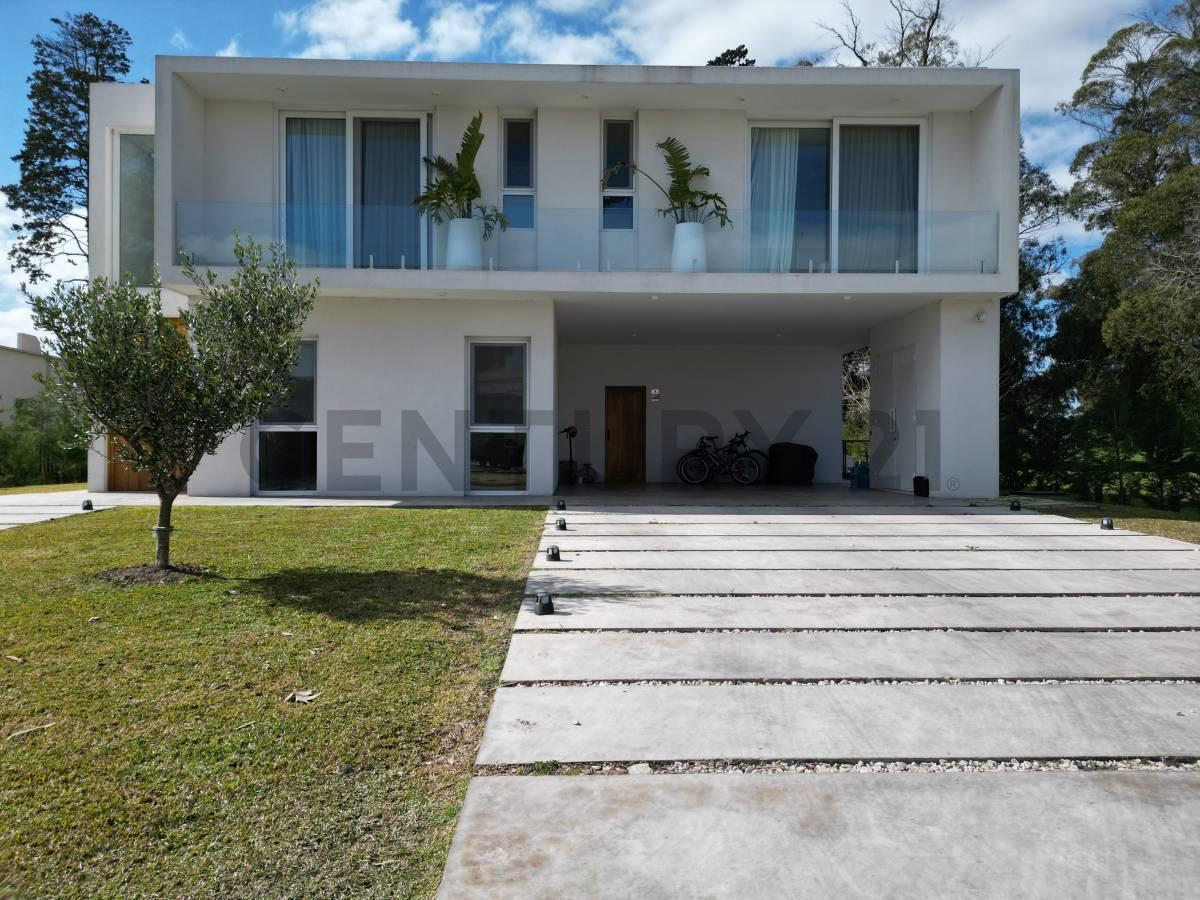 Foto de Casa en Venta en Greenville Polo & Resort, imagen 1