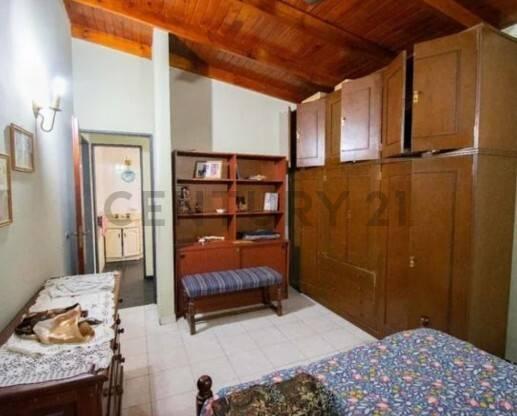 Foto de Casa en venta 2 dormitorios verde cochera apto banco LA PLATA, imagen 3