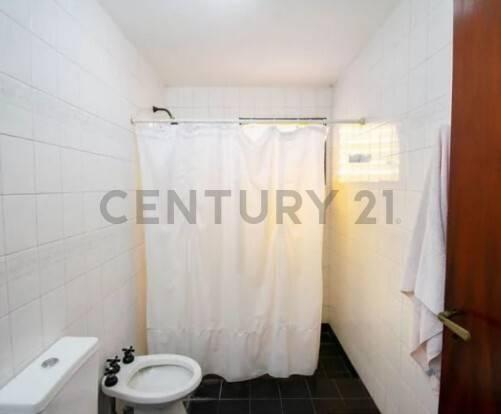 Foto de Casa en venta 2 dormitorios verde cochera apto banco LA PLATA, imagen 5