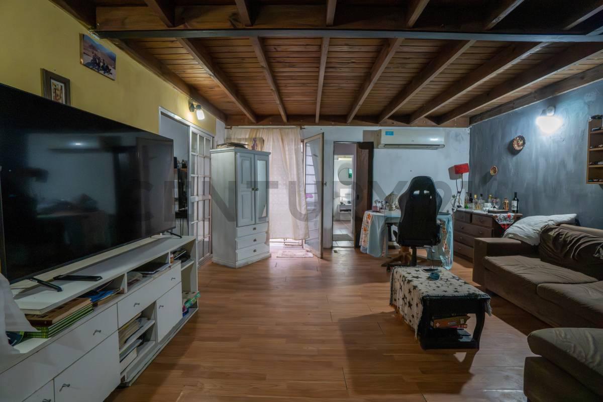 Foto de CASA EN VENTA EN LA PLATA TIPO PH EN PLANTA BAJA ACCESO INDEPENDIENTE, imagen 2