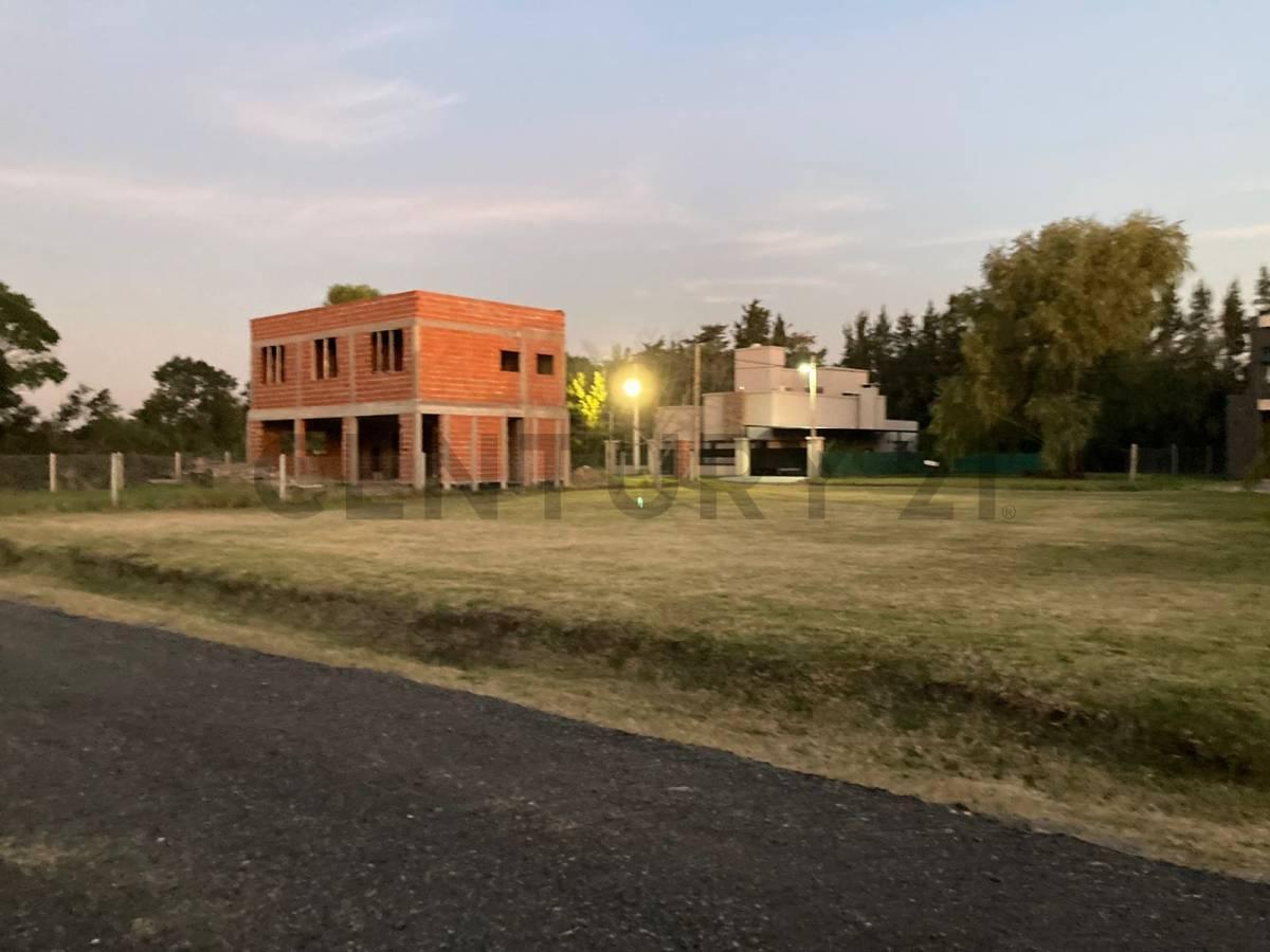 Foto de 483 entre 145 y 146 Lote en venta en Quintas de Gorina, imagen 4