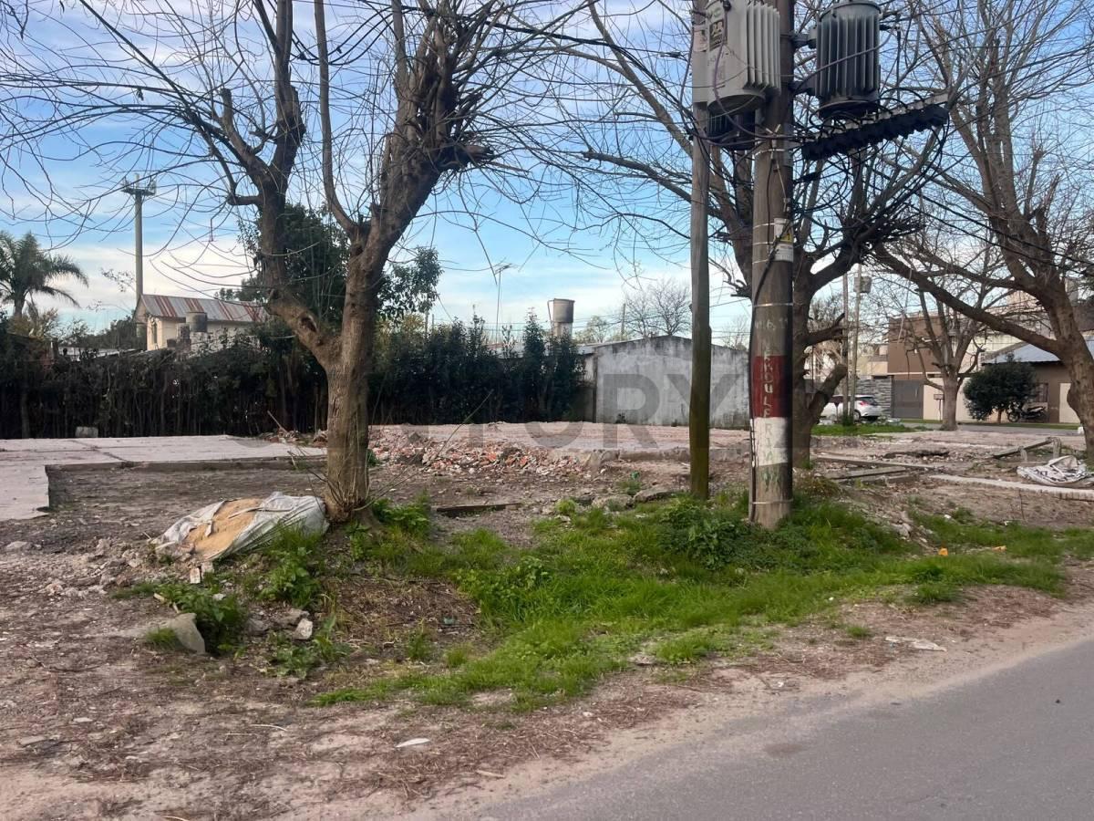 Foto de LOTE - TERRENO EN VENTA EN ESQUINA - 486 Y 11 - GONNET - 698M2, imagen 5