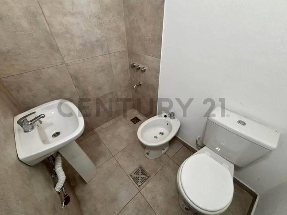 Foto de Ph en venta en Los Hornos de 1 dormitorio, imagen 2