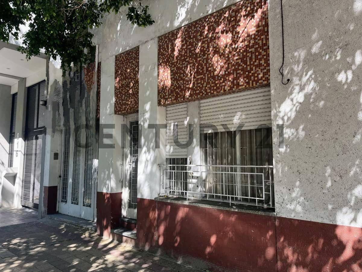 Foto de Casa de 3 dormitorios en venta | Calle 38 entre 11 y 12 - La Plata, imagen 2