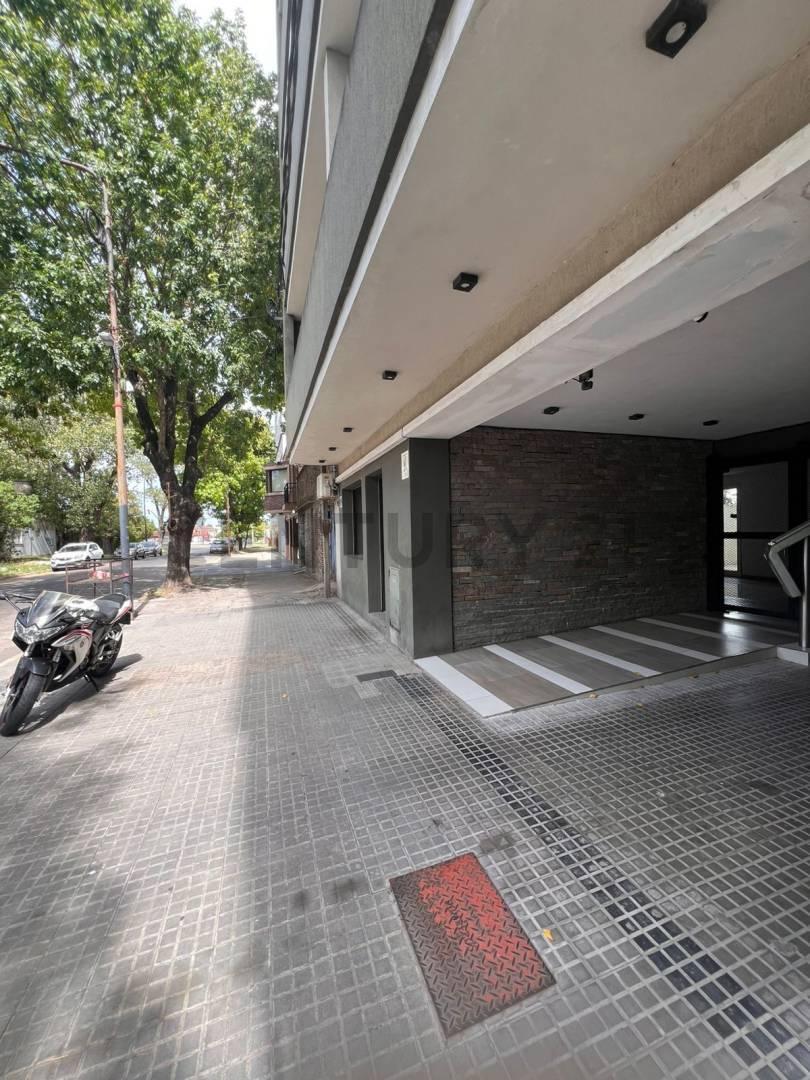 Foto de 45 entre 30 y 31 DEPARTAMENTO MONOAMBIENTE CON COCHERA EN VENTA LA PLATA, imagen 4