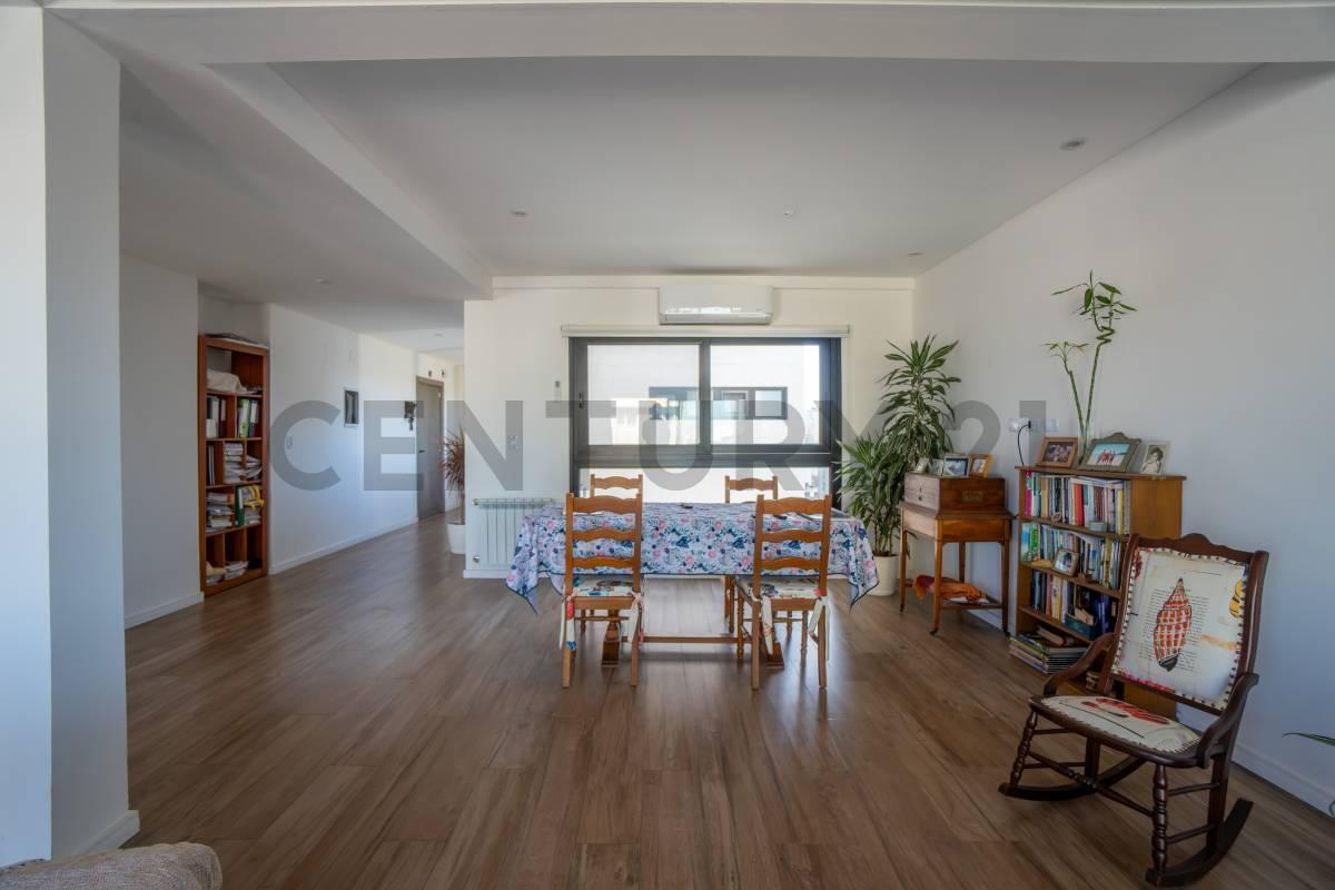 Foto de Departamento Tipo Piso de categoría 3 Dormitorios con Vista a La, imagen 4