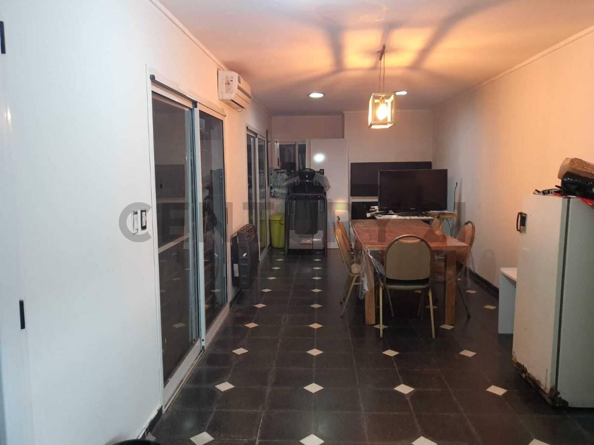 Foto de VENTA Casa 2 dormitorios + cochera | Calle 3 y 66 | La plata, imagen 4