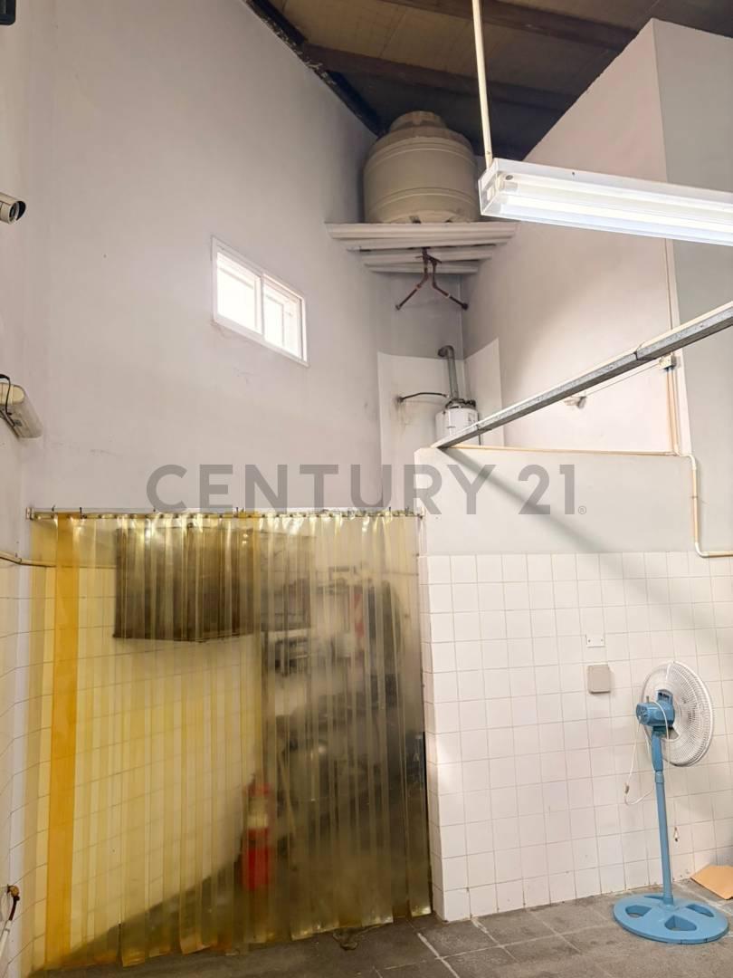 Foto de LOCAL GALPON EN VENTA EN LA PLATA, imagen 4