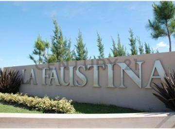 Foto de Gran Lote en La Faustina – Sector Golf 1035,69 m² de Naturaleza y, imagen 1