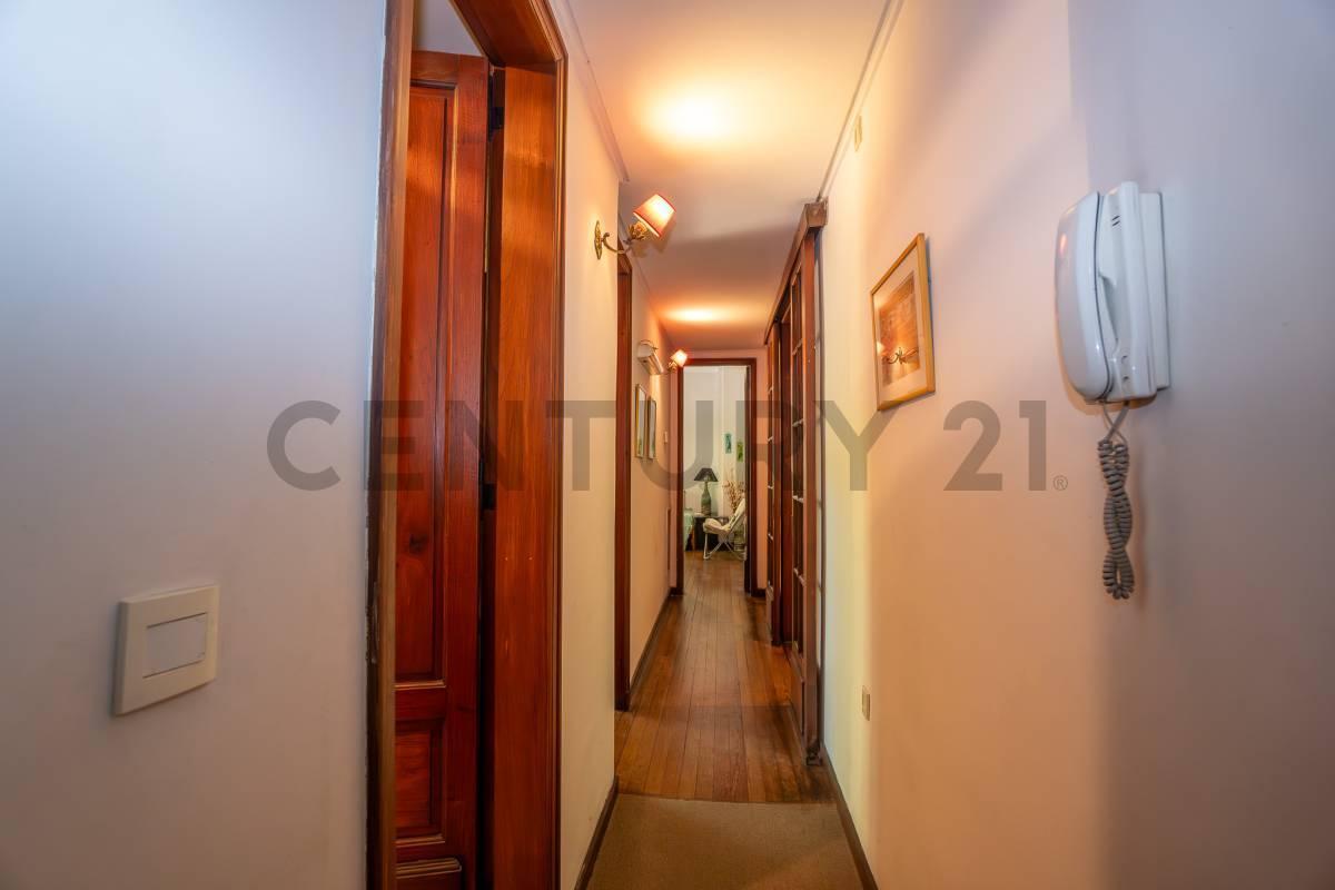 Foto de CASA EN VENTA EN LA PLATA IDEAL DESTINO COMERCIAL, imagen 1
