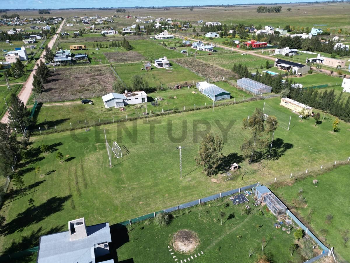Foto de 638 e/ 141 y 142 Las Luciernagas Arana Terreno con escritura 562 mts, imagen 2