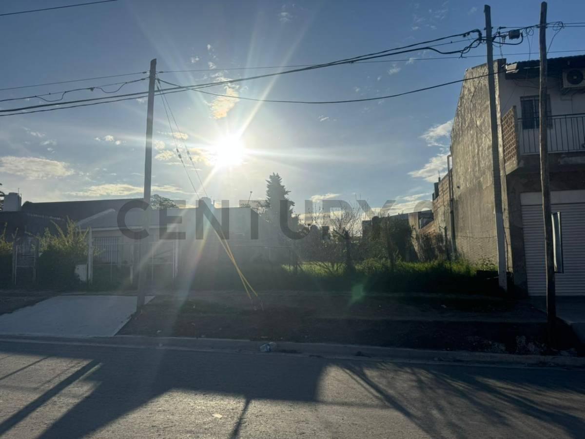 Foto de Lote terreno en venta en La Plata, imagen 2