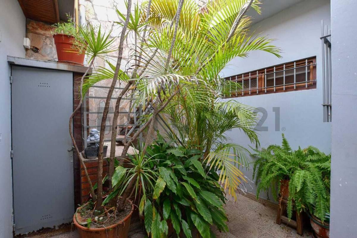 Foto de CASA EN VENTA EN TOLOSA LA PLATA DE 3 DORMITORIOS APTA BANCO., imagen 3