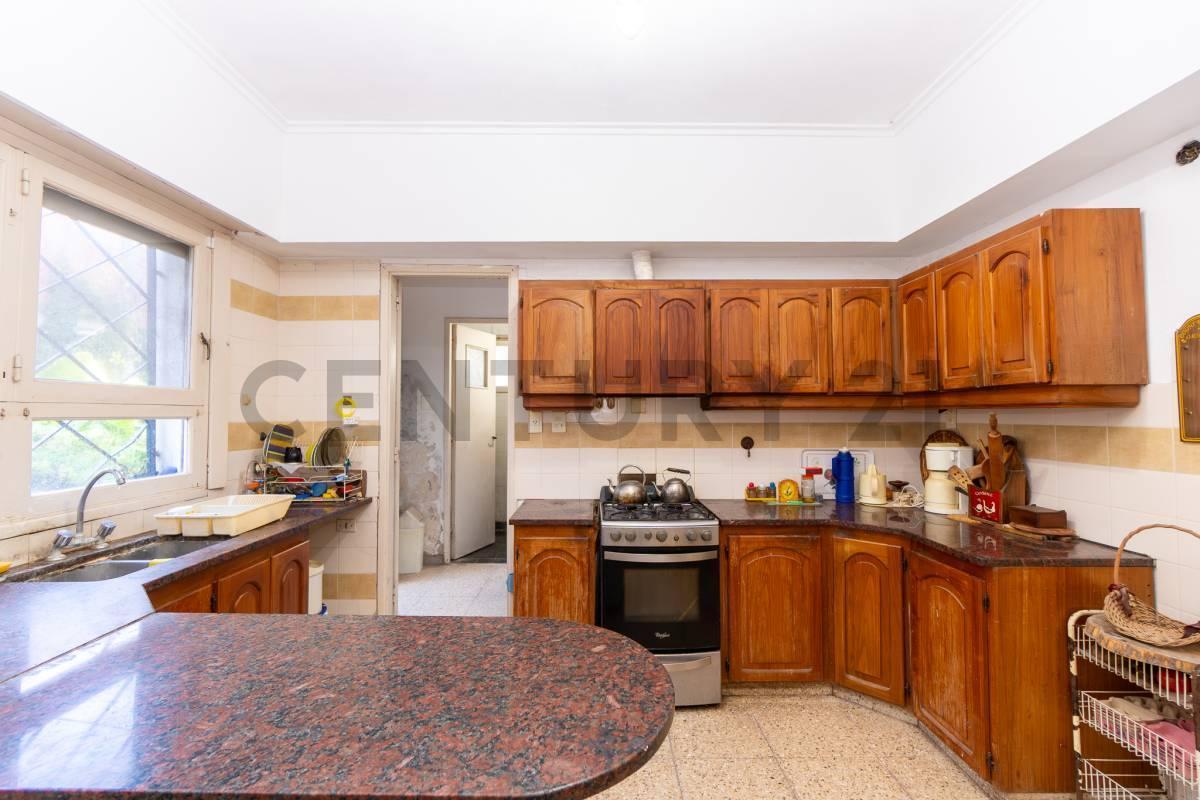 Foto de CASA EN VENTA EN VILLA ELISA 5 DORMITORIOS CON AMPLIO LOTE EN ESQUINA, imagen 4