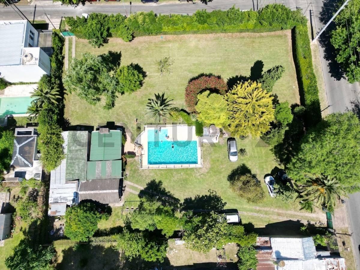 Foto de Gran lote de 2.349 m² en esquina sobre calle 28 Ideal desarrollo, imagen 1