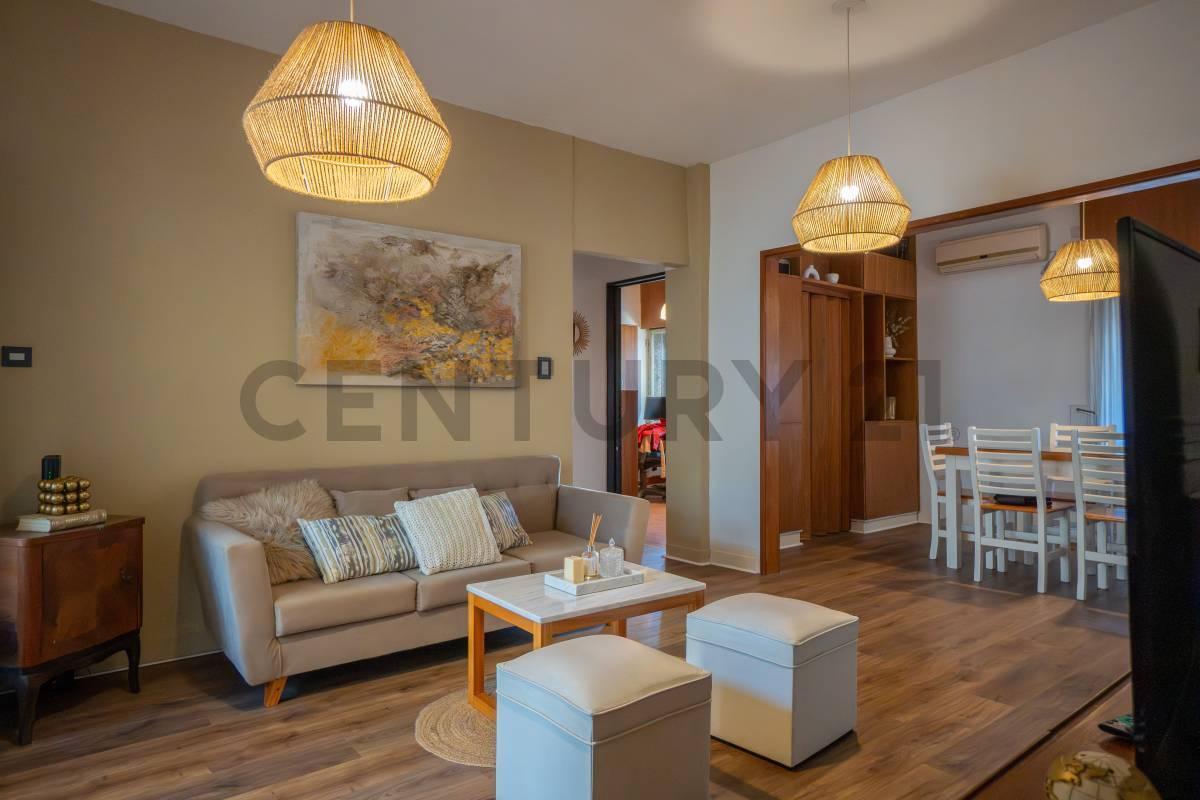 Foto de CASA EN VENTA – APTO BANCO | 2 DORMITORIOS + COCHERA + PATIO, imagen 1