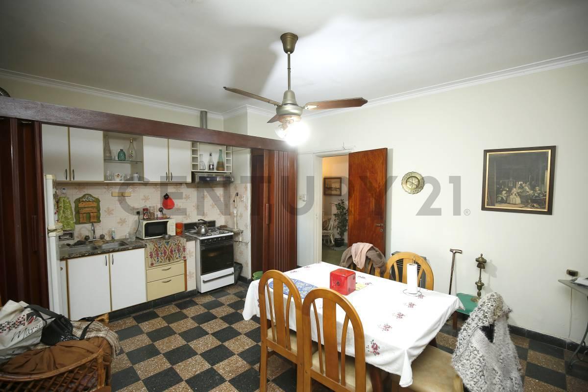 Foto de Departamento en venta en La Plata con terraza, imagen 2