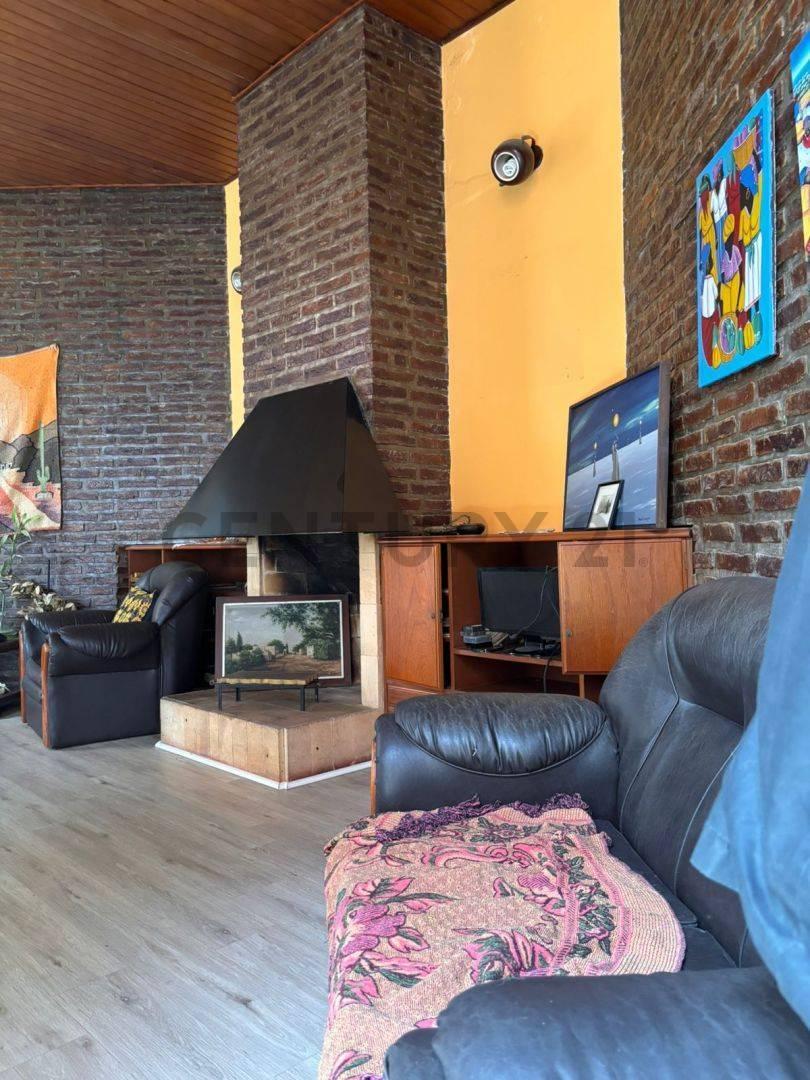 Foto de 530 entre 2 bis y 3 Casa 4 dormitorios en VENTA Tolosa, La Plata, imagen 5