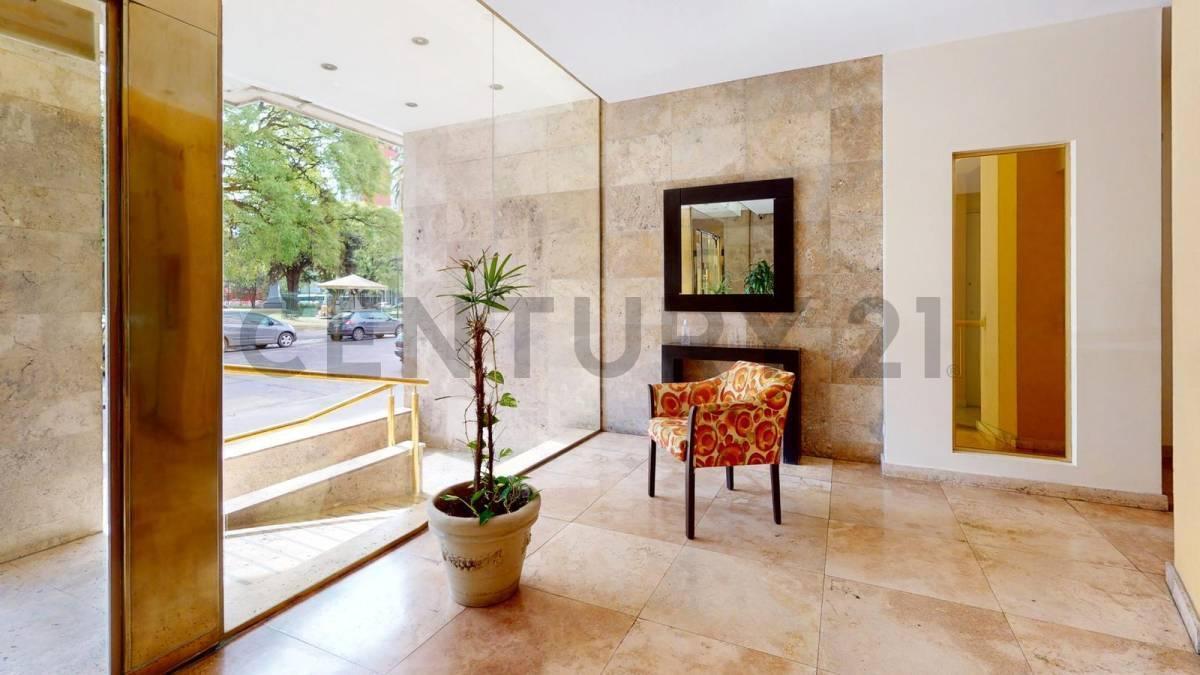 Foto de DEPARTAMENTO DE CATEGORIA CON TERRAZA PRIVADA | AV. 13 Y 44 PLAZA PASO, imagen 3
