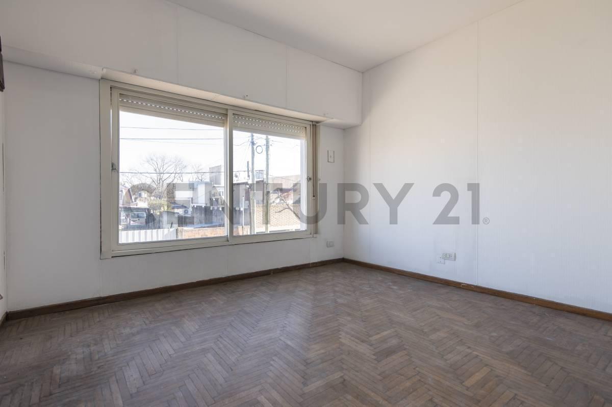 Foto de CASA EN VENTA EN LOS HORNOS DE 3 DORMITORIOS, imagen 2