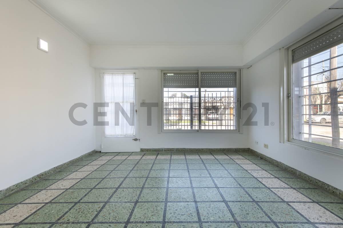 Foto de CASA EN VENTA EN LOS HORNOS DE 3 DORMITORIOS, imagen 4