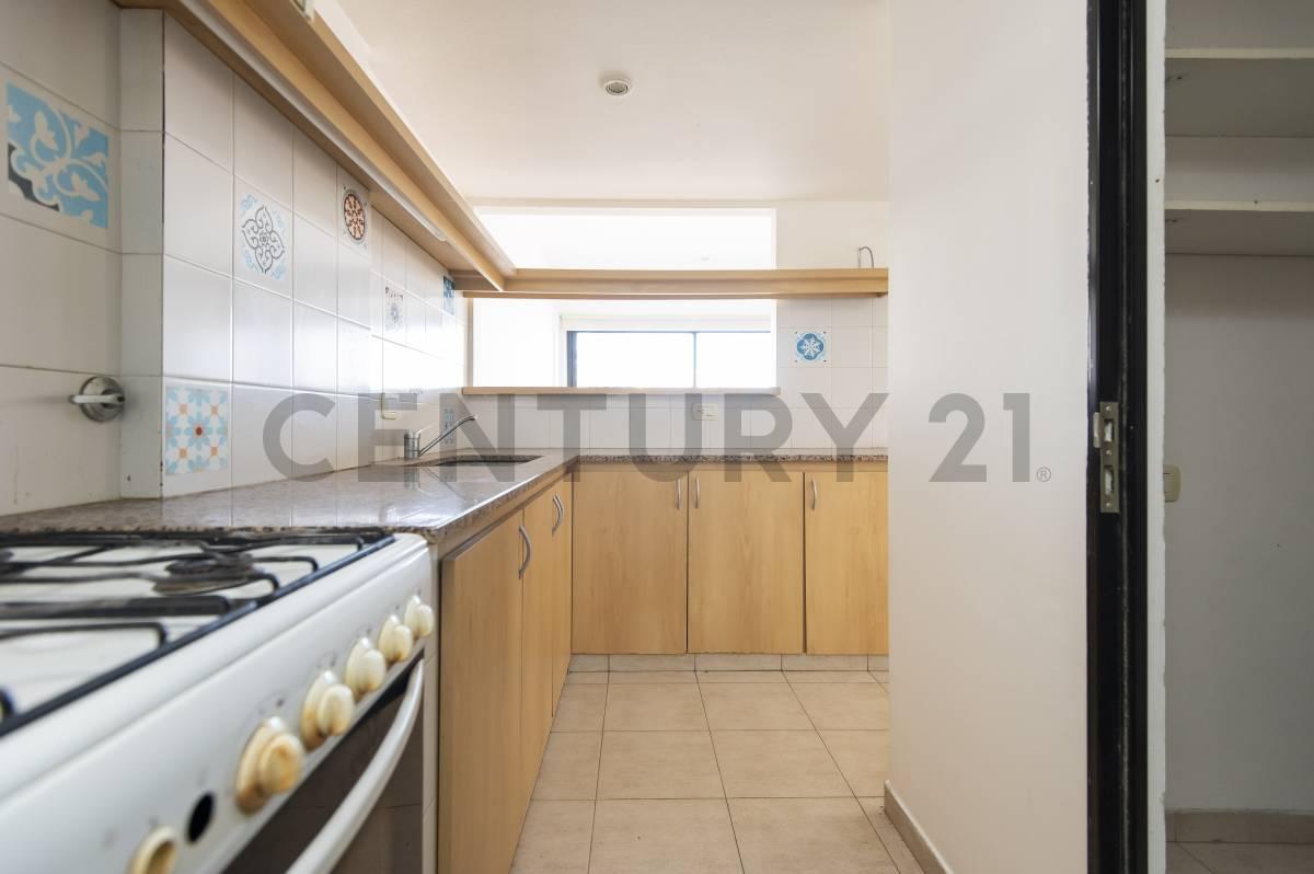 Foto de 11 entre 60 y 61 DEPARTAMENTO 2 DORMITORIOS Y COCHERA EN VENTA EN LA, imagen 1