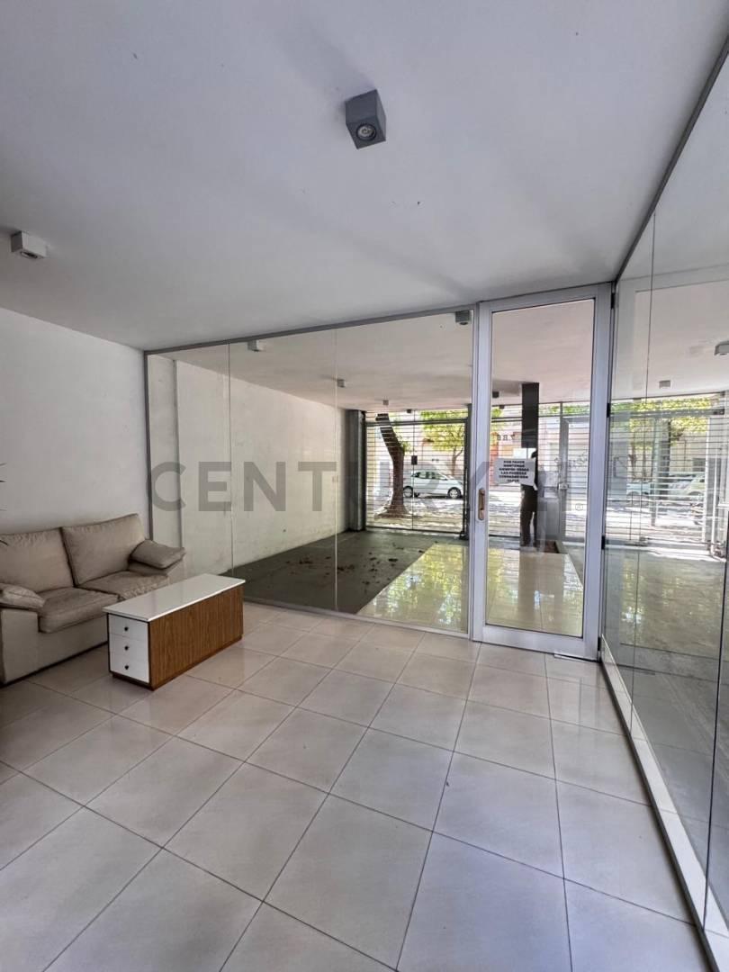 Foto de CALLE 42 E/ 10 Y 11 | TRIPLEX CON TERRAZA PROPIA Y COCHERA, imagen 3