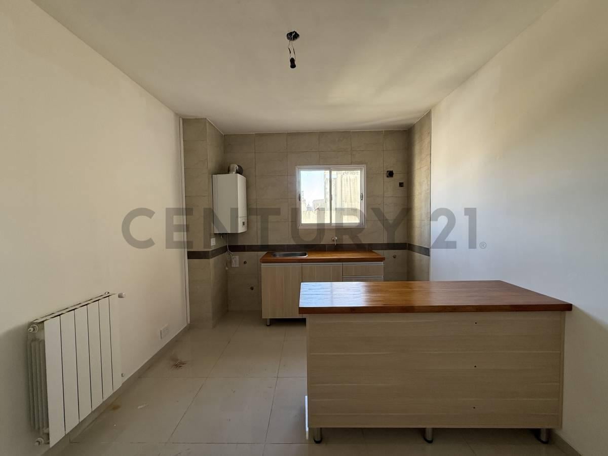 Foto de 7 ESQ 63 DPTO DE 3 DORMITORIOS REFACCIONADO A NUEVO 80 MTS CUBIERTOS, imagen 4