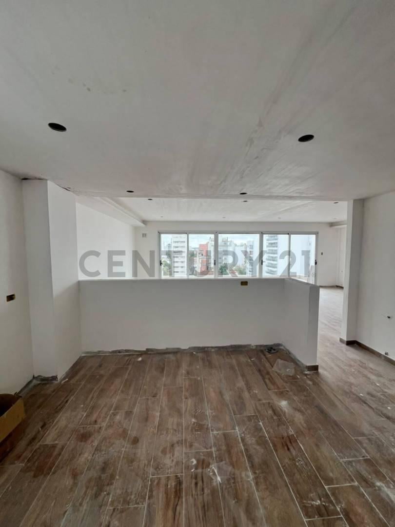 Foto de Venta de Departamento Triplex 3 Dormitorios + Terraza Privada en, imagen 3