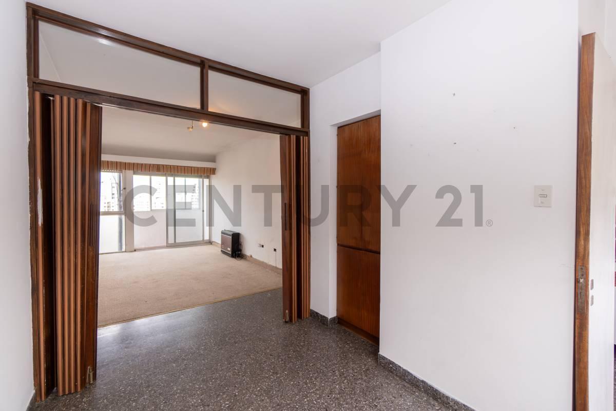 Foto de Departamento en VENTA tres dom. con balcón - La Plata, imagen 1
