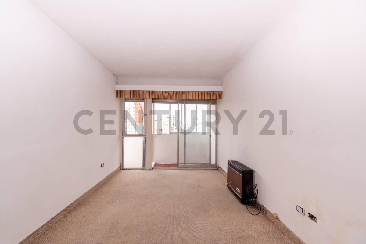 Foto de Departamento en VENTA tres dom. con balcón - La Plata, imagen 3
