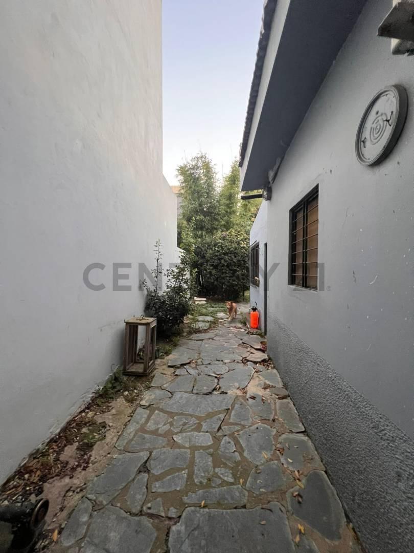 Foto de 461 entre 13 c y 14 CASA DE 2 DORMITORIOS EN VENTA PILETA PARQUE CITY, imagen 2