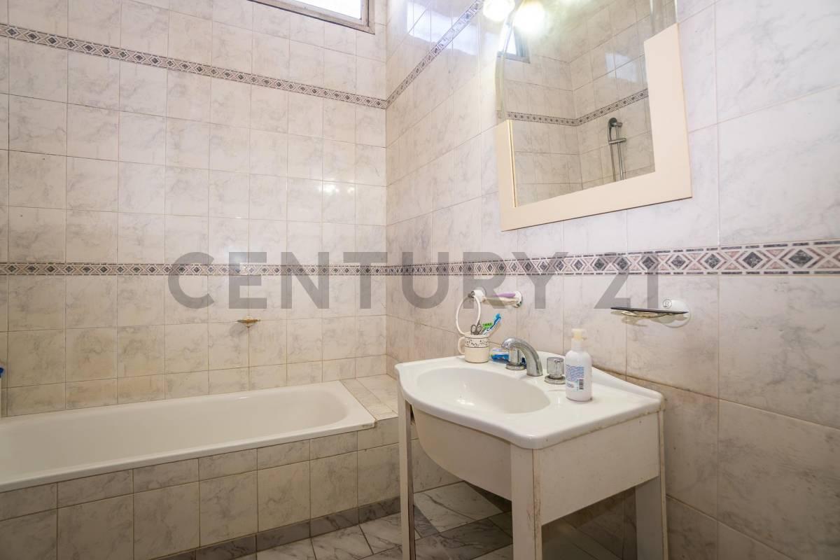 Foto de PH en venta de dos dormitorios en Ensenada, imagen 3